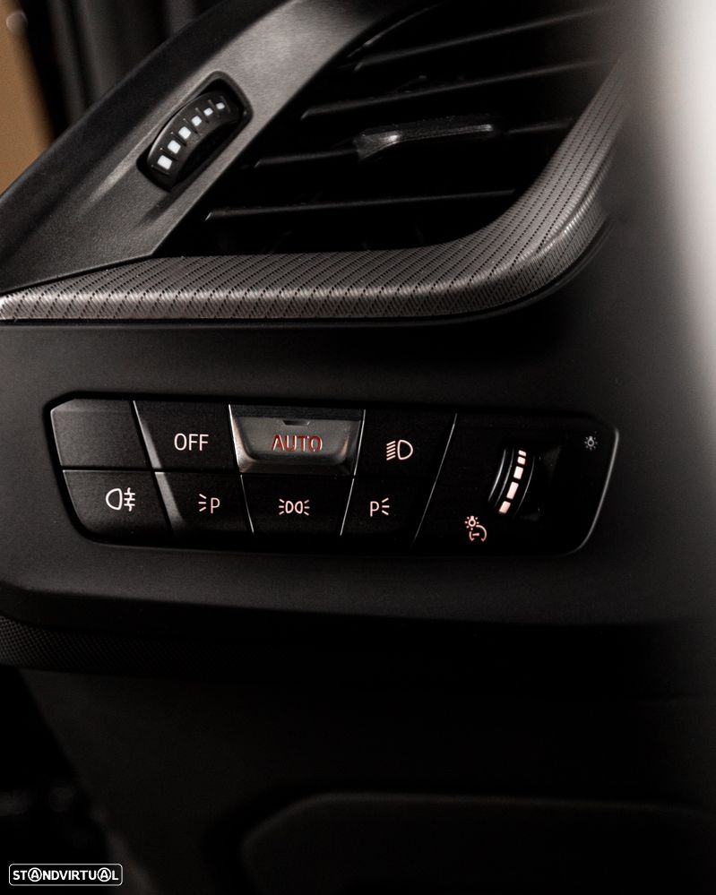 BMW M135i xDrive - 36