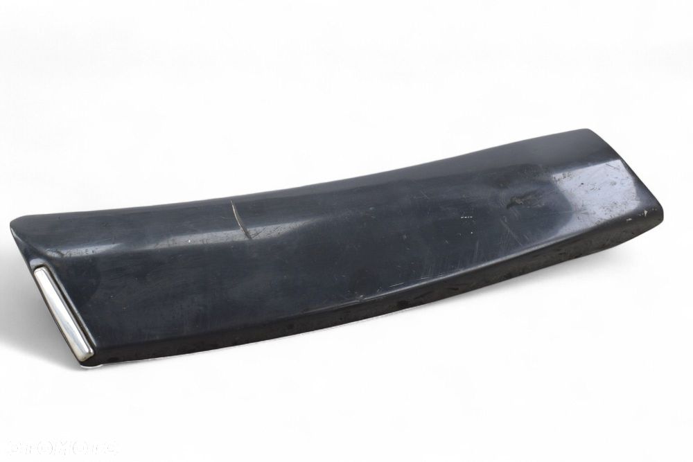 Listwa Błotnika Lewy Tył MERCEDES W124 SEDAN KOMBI 1246901940 - 1