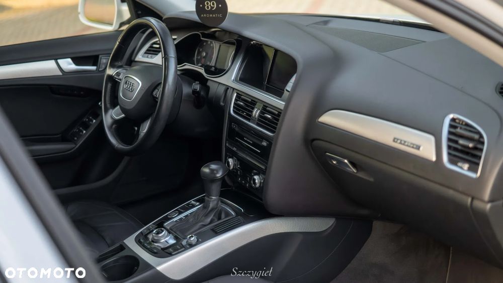 Audi A4 Limousine - 11