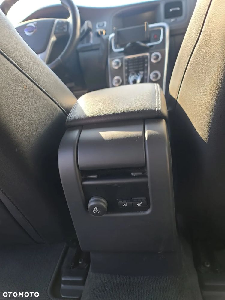 Volvo V60 D4 AWD Drive-E Summum - 15