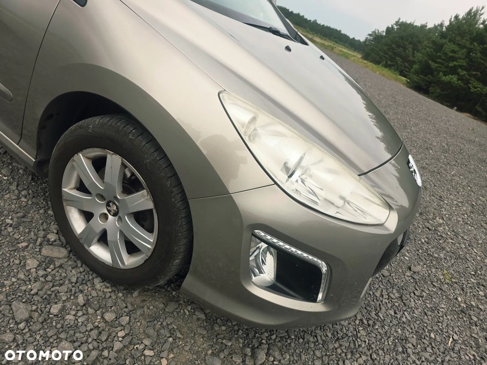 Peugeot 308 1.6 Premium - 8