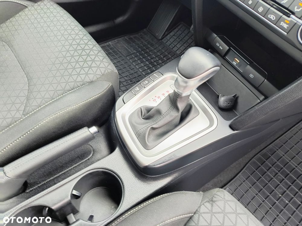 Kia XCeed 1.5 T-GDI M DCT - 17