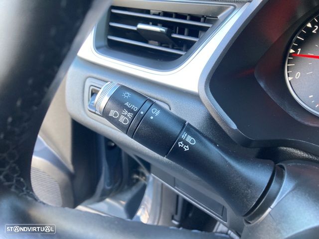 Renault Captur TCe 100 EXPERIENCE - 15