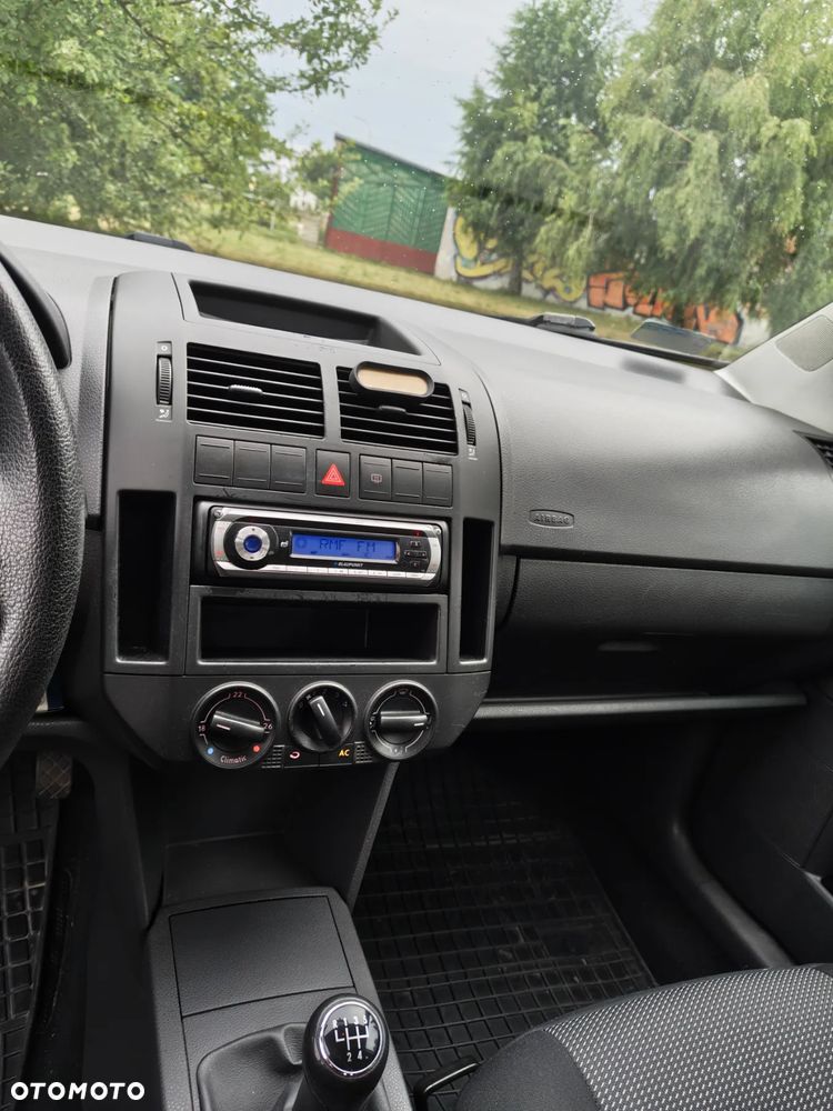 Volkswagen Polo 1.4 16V Q-Line - 6