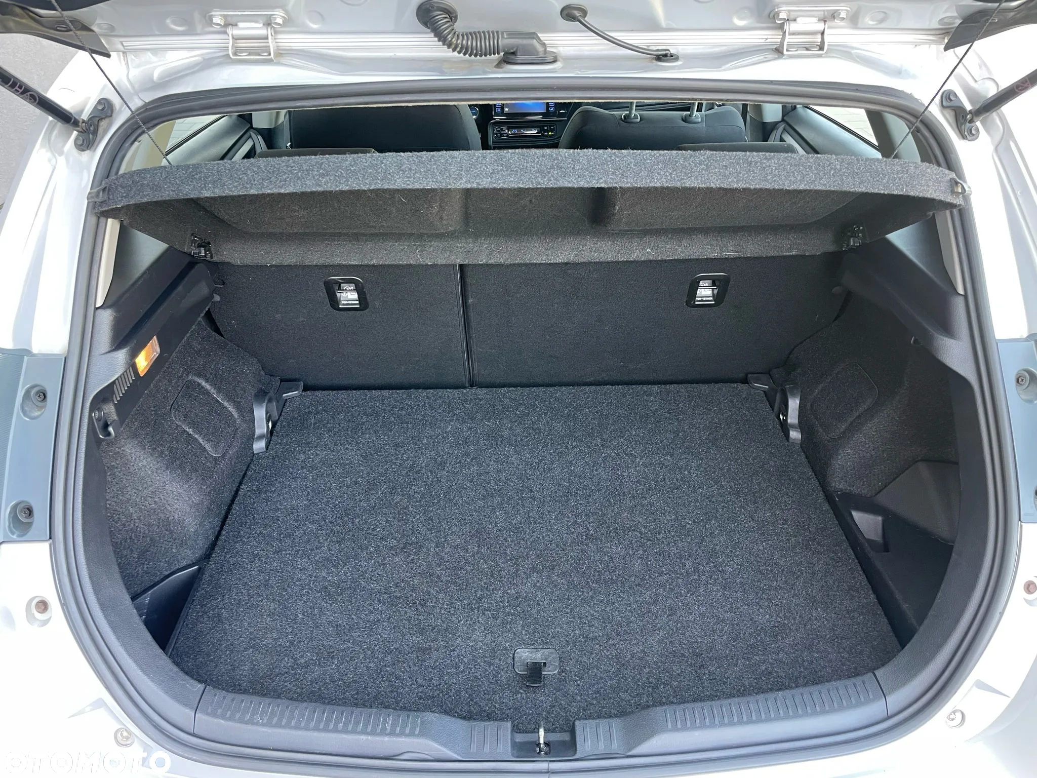Toyota Auris Hybrid 135 Premium - 35