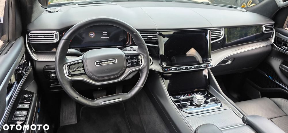 Jeep Wagoneer - 15