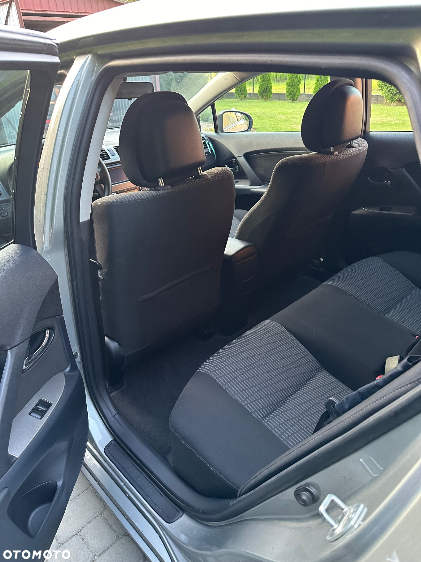 Toyota Avensis Combi 1.6 - 2
