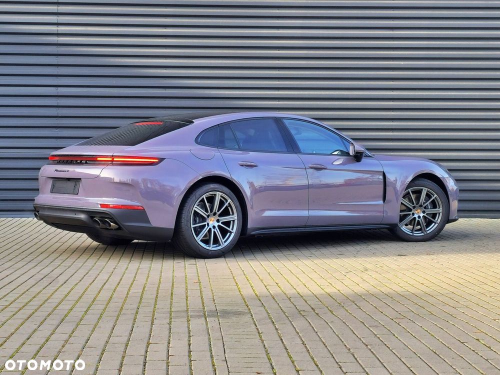 Porsche Panamera - 4