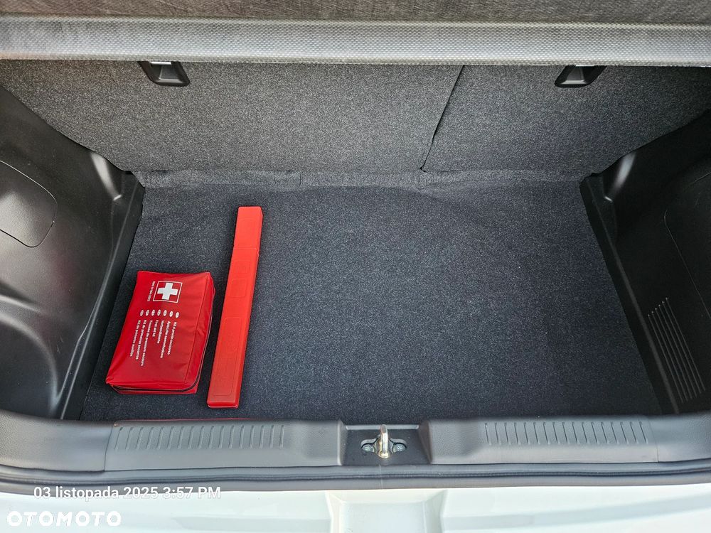 Suzuki Swift 1.2 Dualjet SHVS Premium Plus CVT - 17