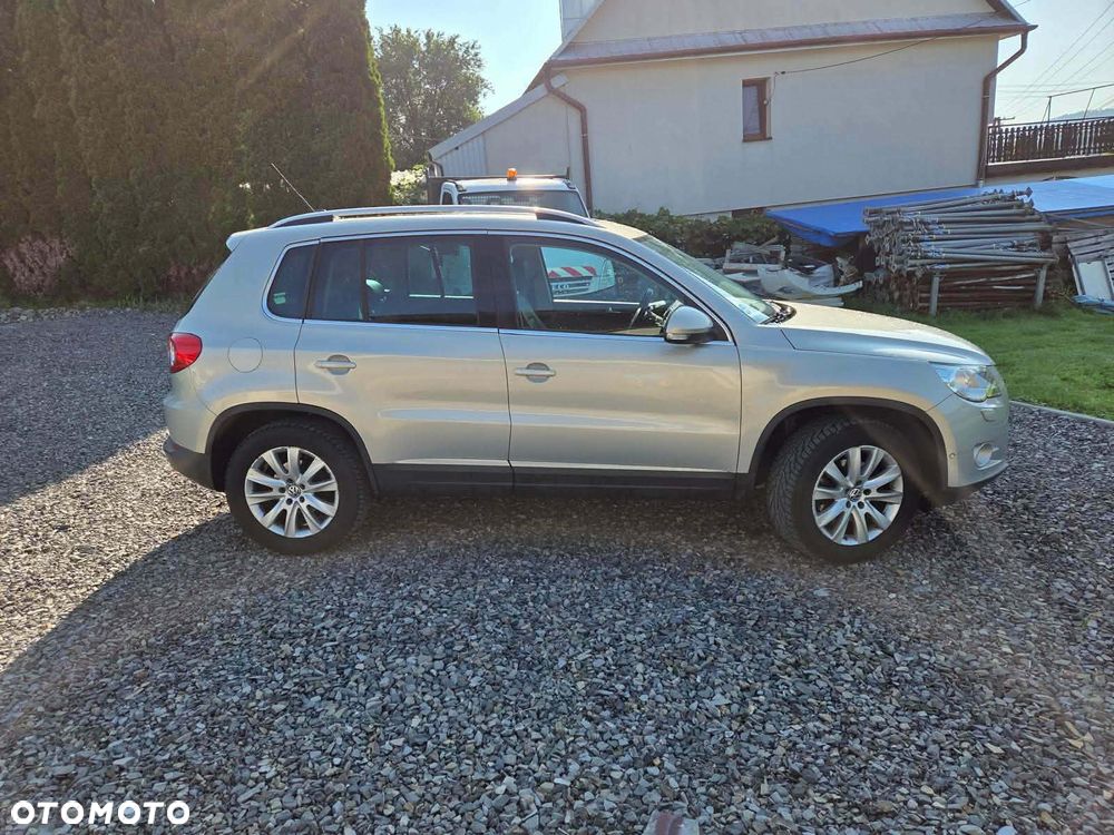 Volkswagen Tiguan - 4