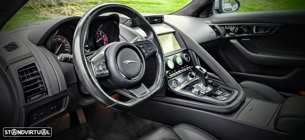 Jaguar F-Type Coupe P300 Aut. R-Dynamic Black - 9