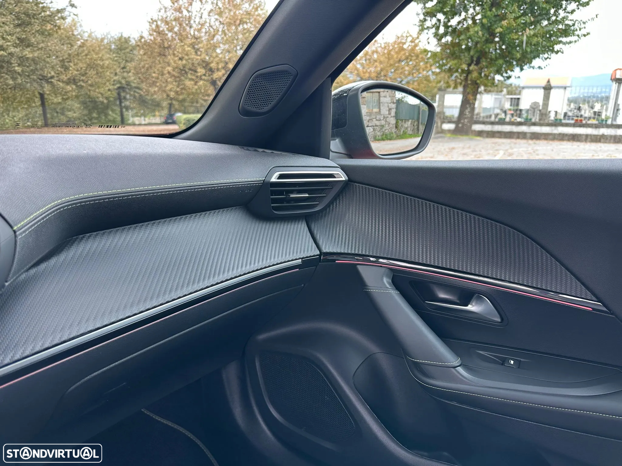 Peugeot 2008 1.2 PureTech GT Pack EAT8 - 22