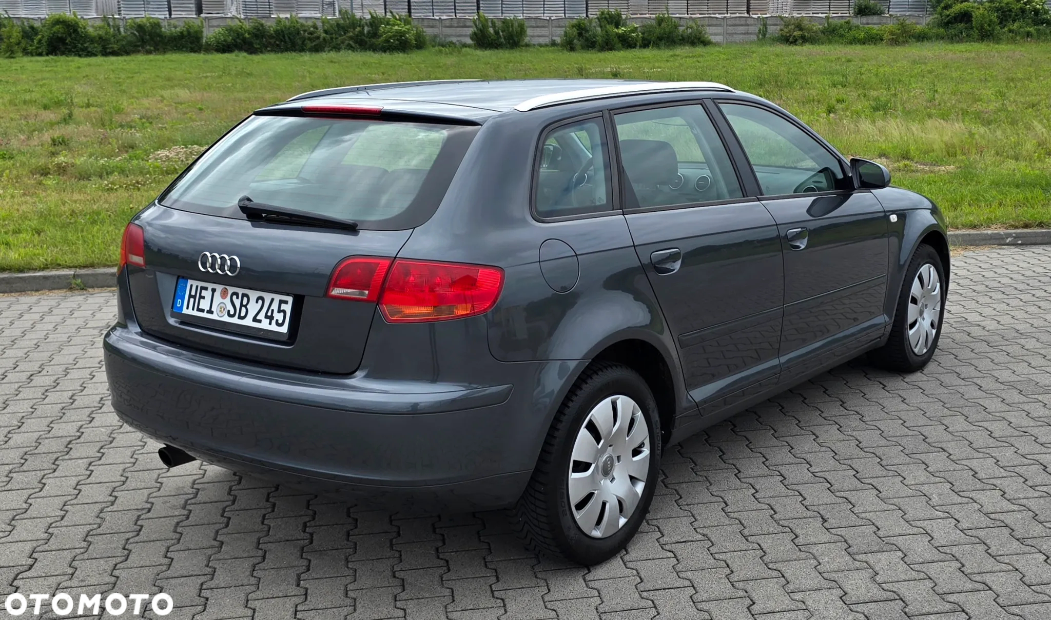 Audi A3 1.6 Attraction - 4