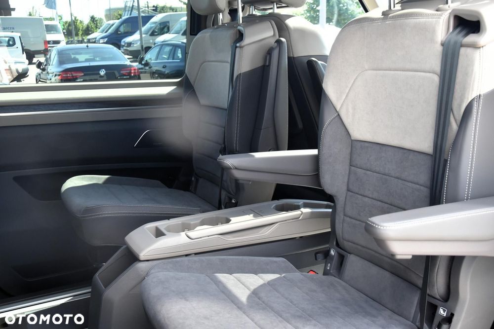 Volkswagen Multivan - 9