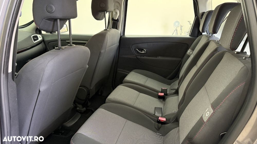 Renault Scenic - 9