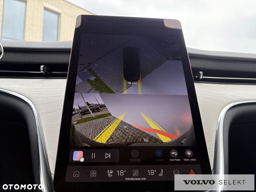 Volvo EX90 - 18
