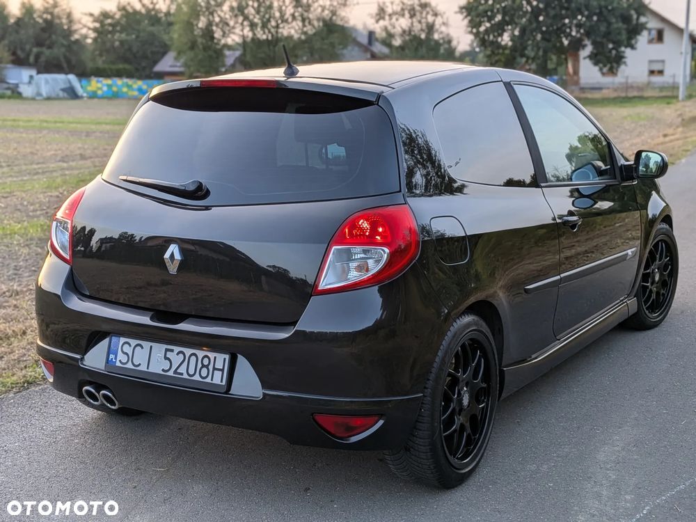 Renault Clio - 8
