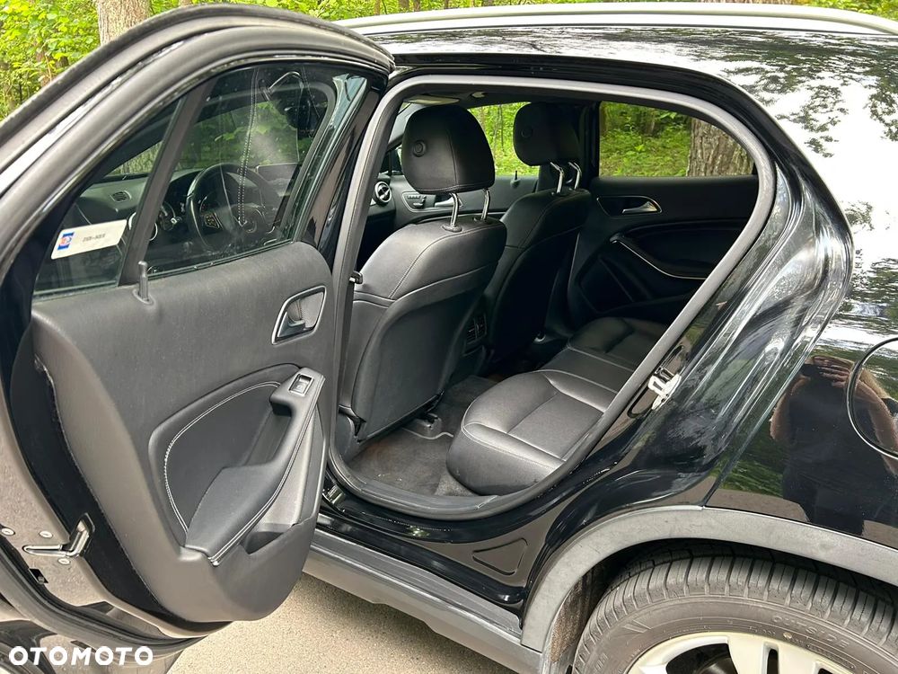 Mercedes-Benz GLA 250 4-Matic - 25