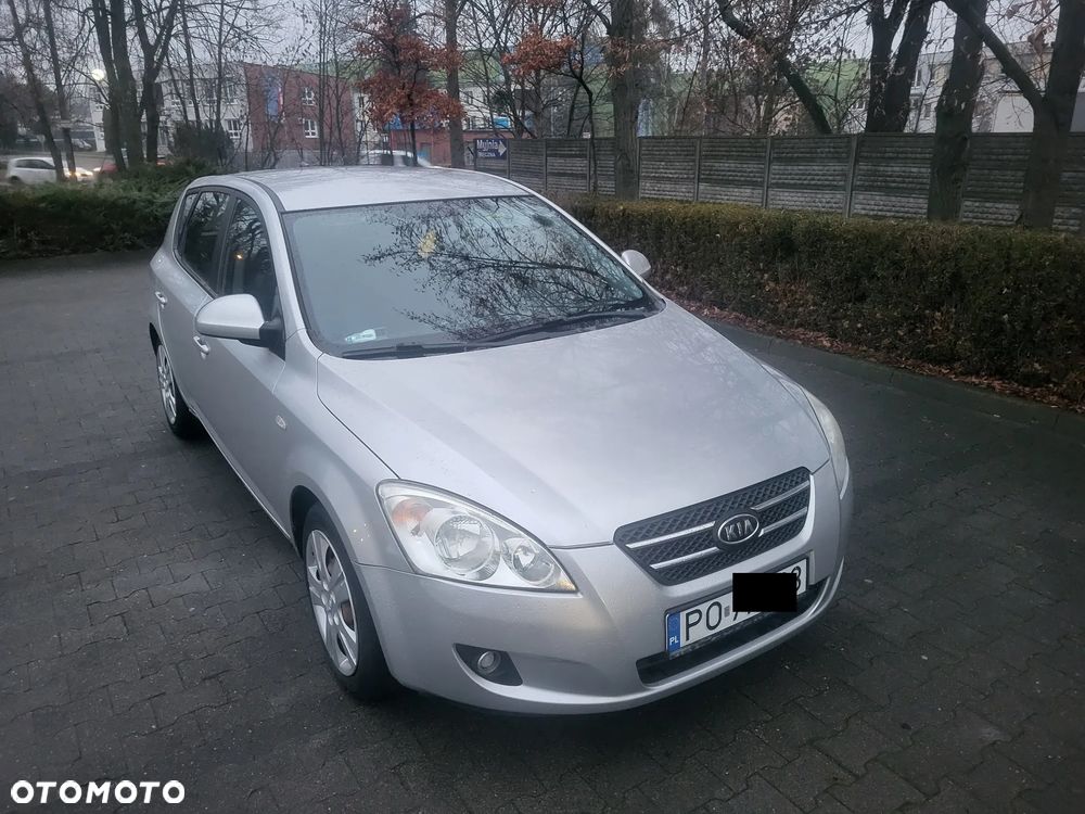 Kia Ceed 1.4 Comfort + - 4