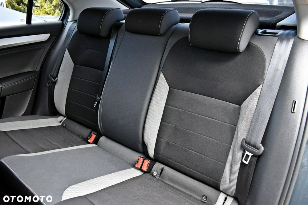 Skoda RAPID 1.0 TSI Ambition - 11