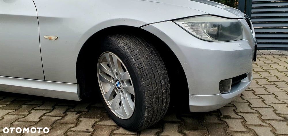BMW Seria 3 320d DPF Efficient Dynamics Edition - 7