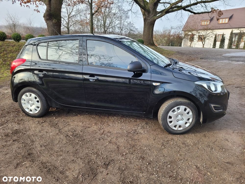 Hyundai i20 1.2 Fifa World Cup Edition - 17