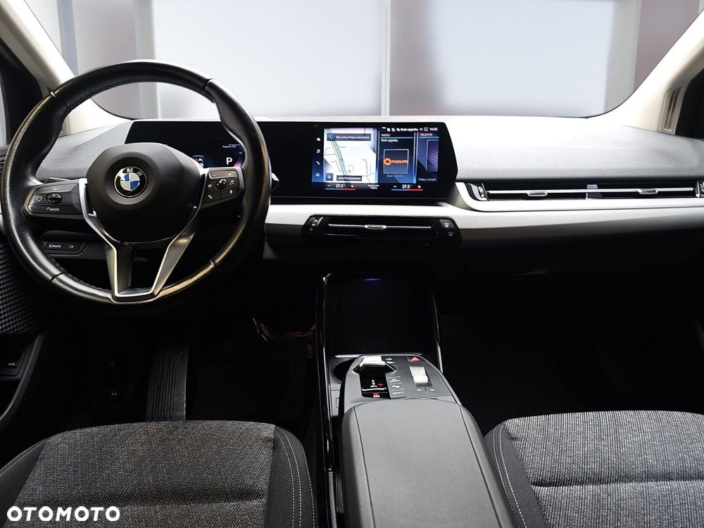 BMW Seria 2 218i - 8