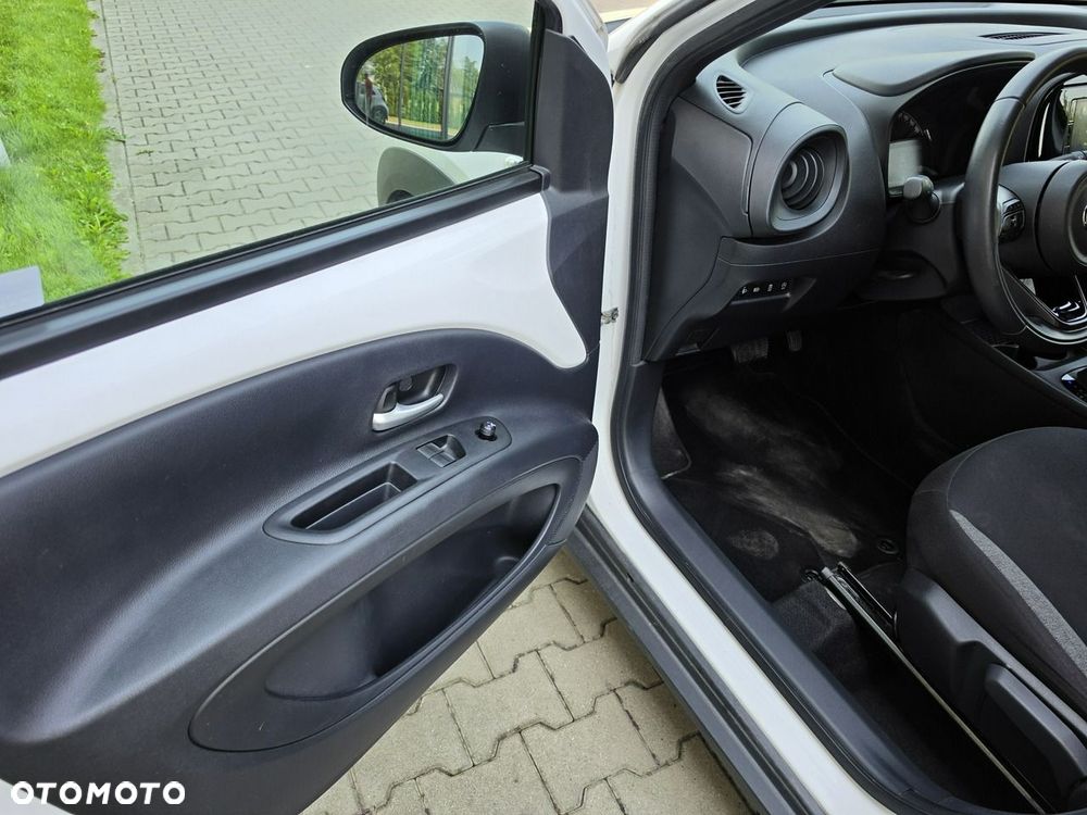 Toyota Aygo X - 11