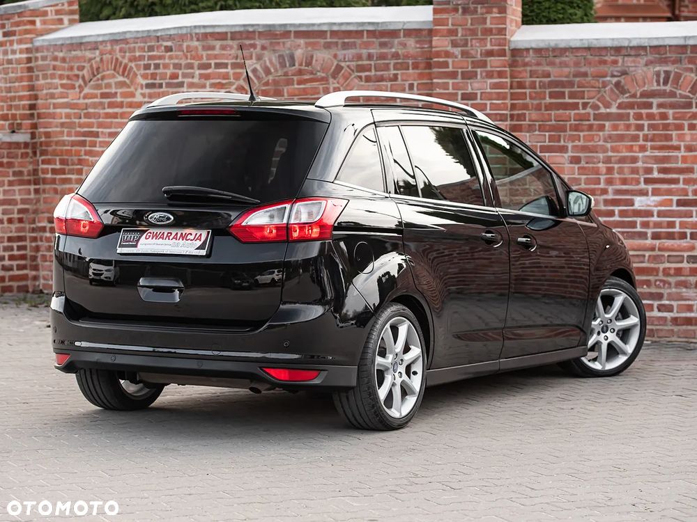 Ford Grand C-MAX - 13