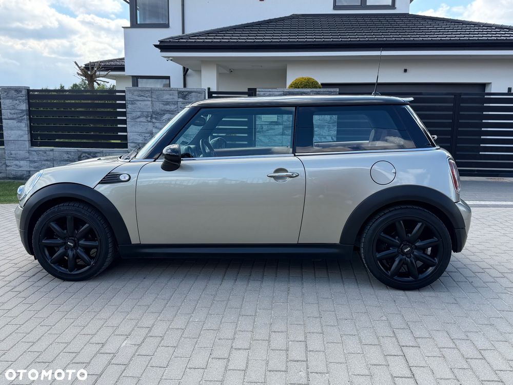 MINI Cooper 50 Mayfair - 16