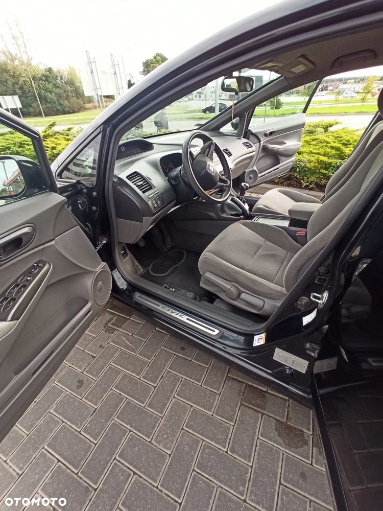 Honda Civic 1.8 Comfort - 10