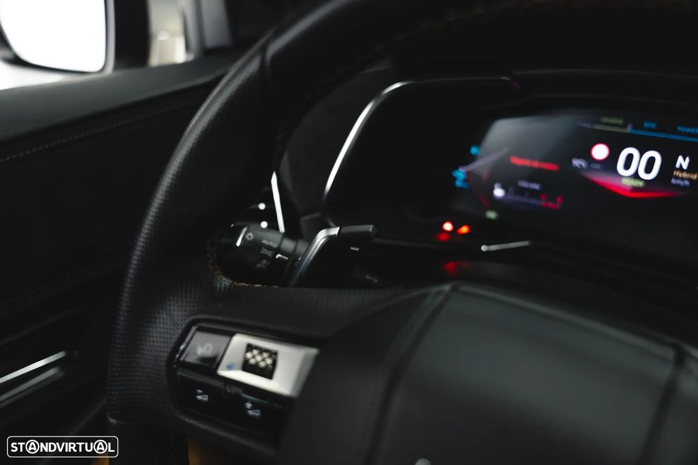 DS DS7 E-Tense Performance Line+ EAT8 - 16