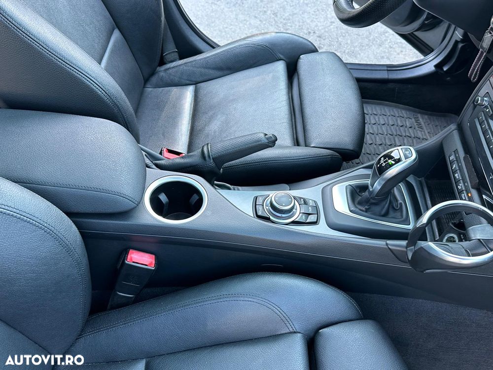 BMW X1 xDrive20d Aut. Sport Line - 11