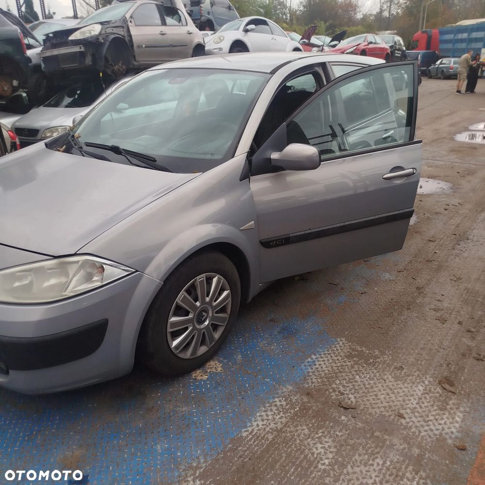 Renault Megane 2 na części . - 3