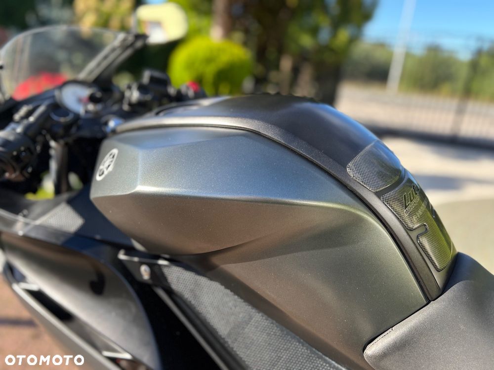 Yamaha YZF - 29