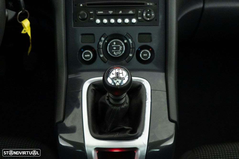 Peugeot 5008 - 26