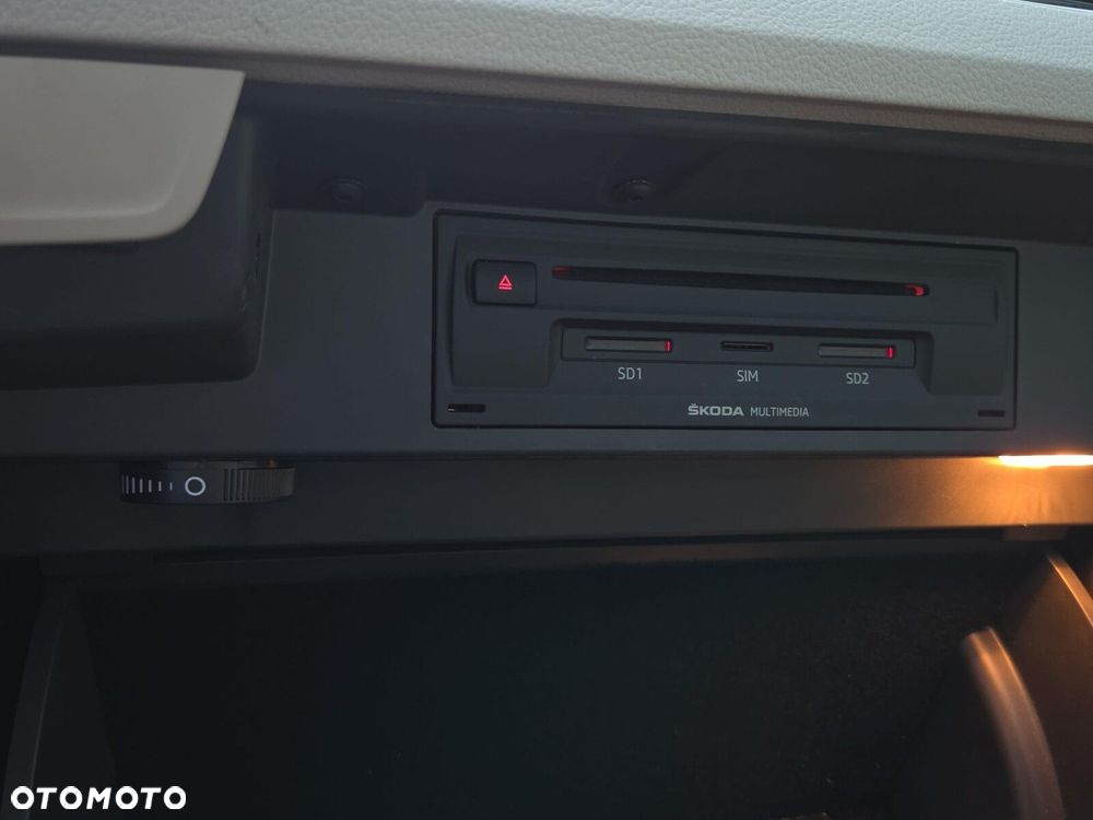 Skoda Superb 2.0 TSI 4x4 L&K DSG - 33