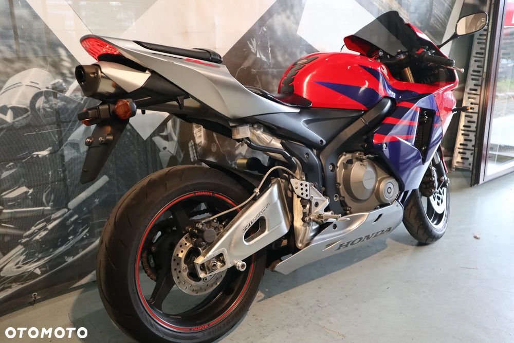 Honda CBR - 17