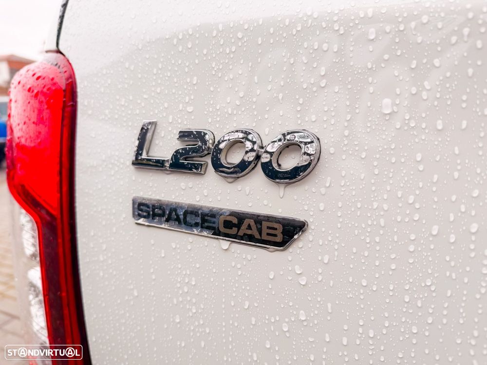 Mitsubishi L200 2.3 DI-D CD Invite 4WD - 29