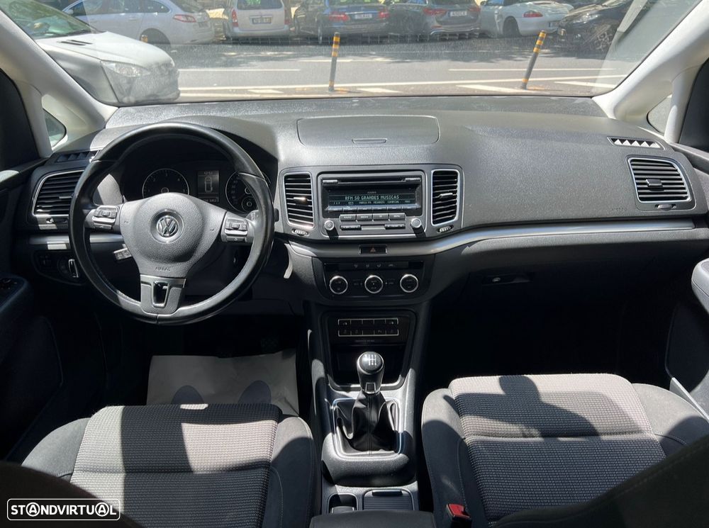 VW Sharan 2.0 TDI Confortline - 4