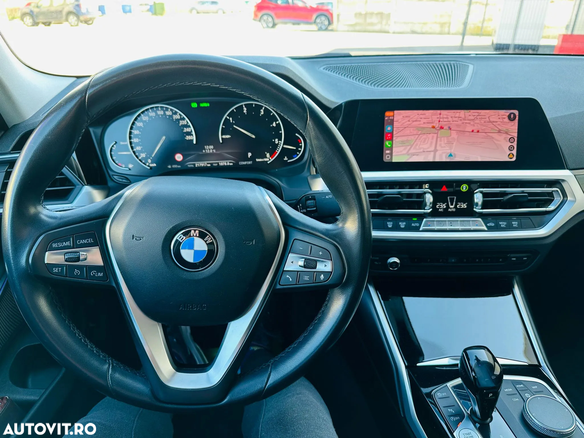 BMW Seria 3 318d Aut. - 12