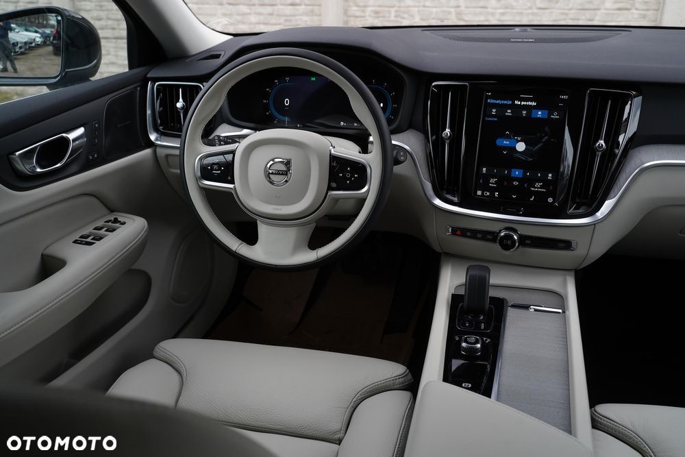 Volvo V60 B4 B Plus Bright - 13