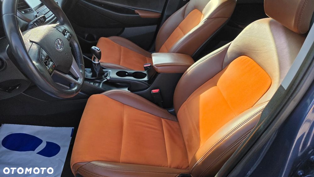 Hyundai Tucson blue 1.6 GDi 2WD Navi - 10