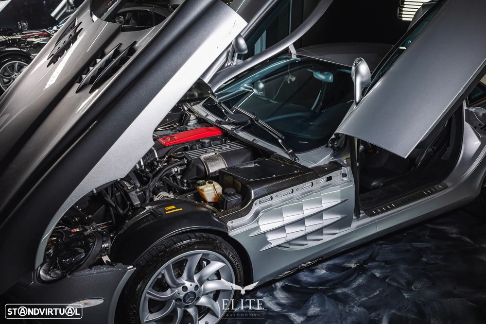 Mercedes-Benz SLR McLaren Coupe - 12