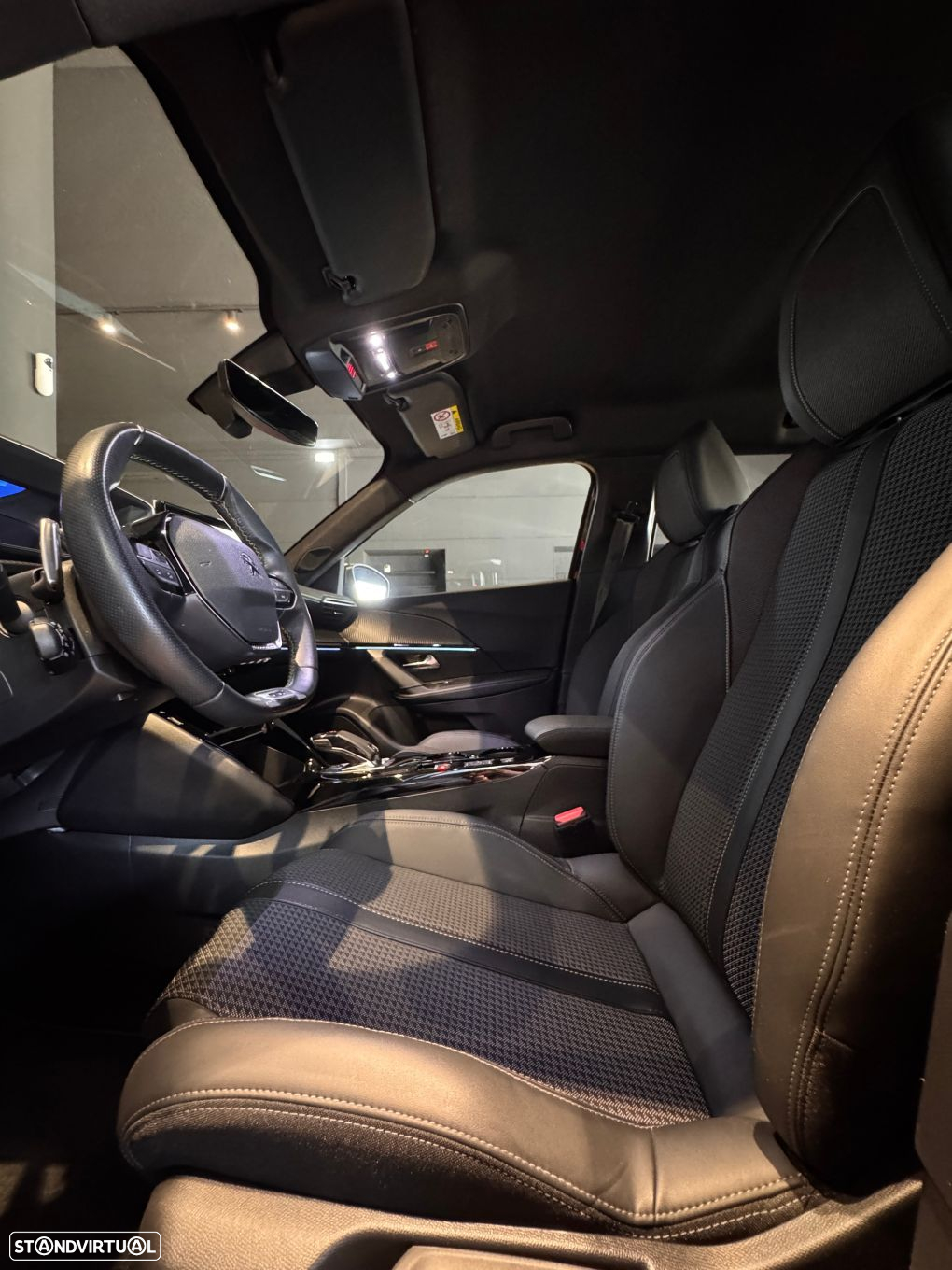 Peugeot 2008 1.5 BlueHDi GT Pack EAT8 - 43
