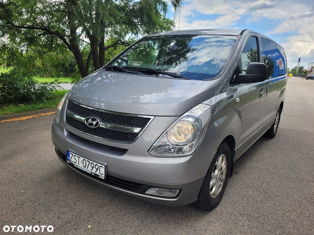 Hyundai H-1 2.5 CRDi Premium - 1