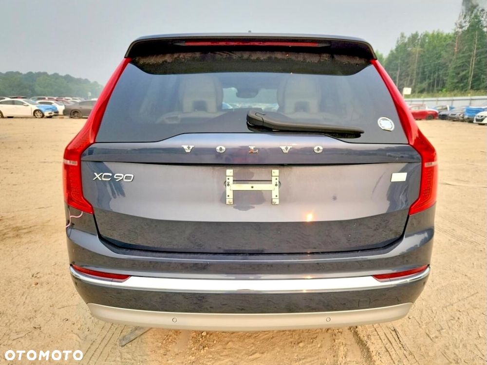 Volvo XC 90 - 8