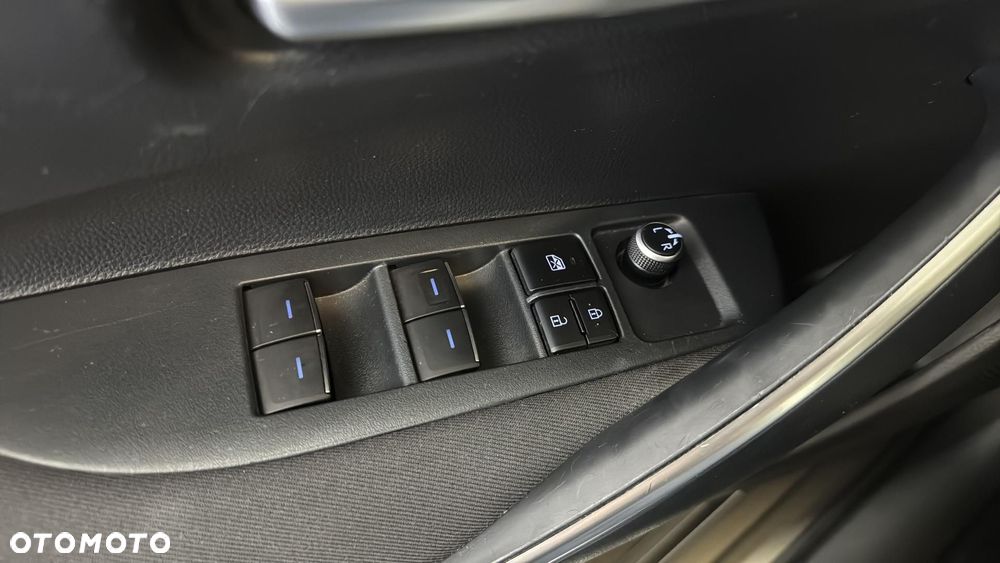 Toyota Corolla 1.8 Hybrid GPF Comfort - 26