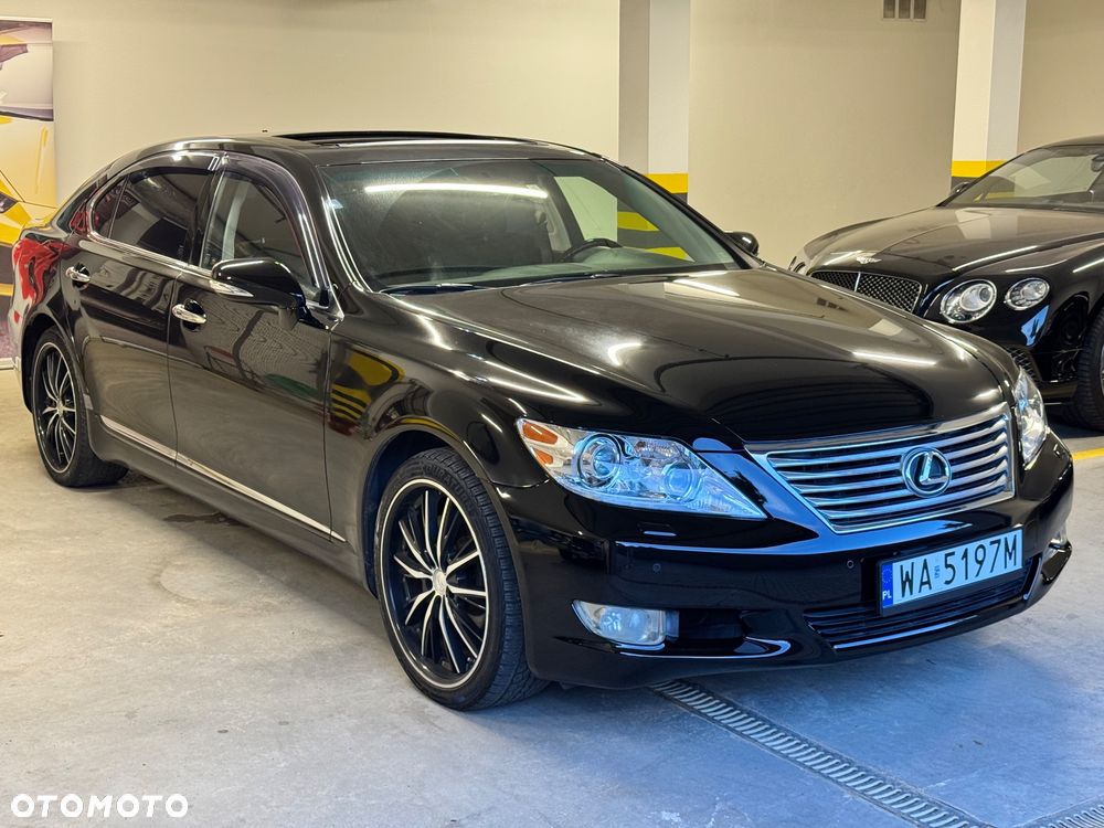 Lexus LS - 6