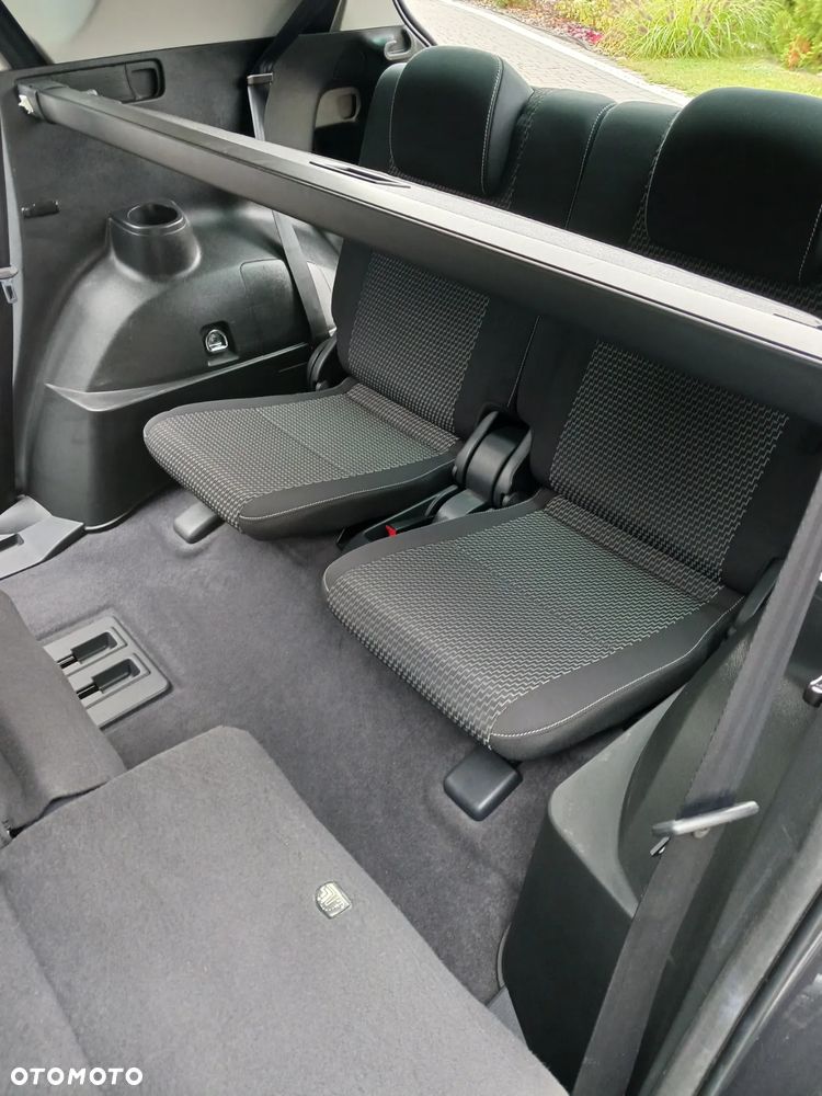 Toyota Verso 1.8 Premium 7os MS - 34